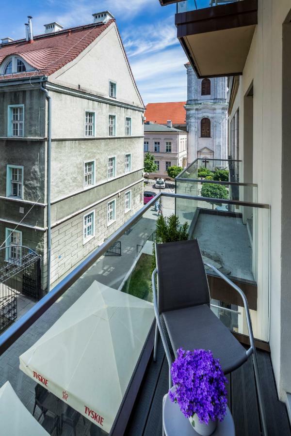Unic Apartments Dominikanska Poznań Buitenkant foto